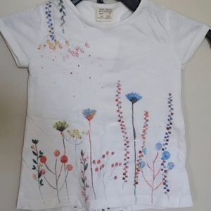 Zara Floral Eyelet Girls Tee sz 5 110